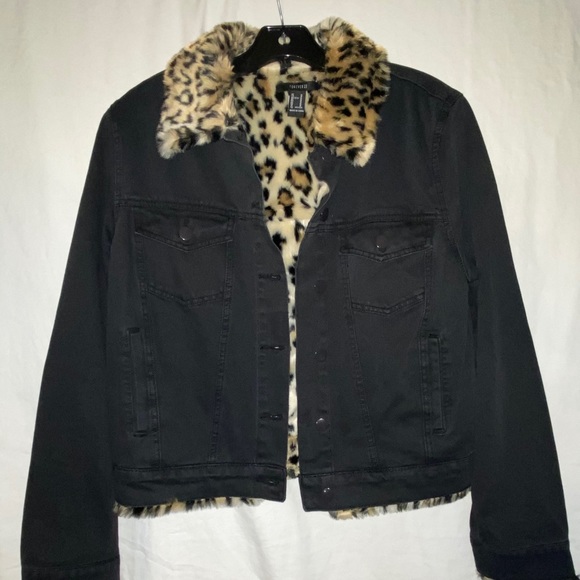 Black denim jacket - Picture 1 of 3